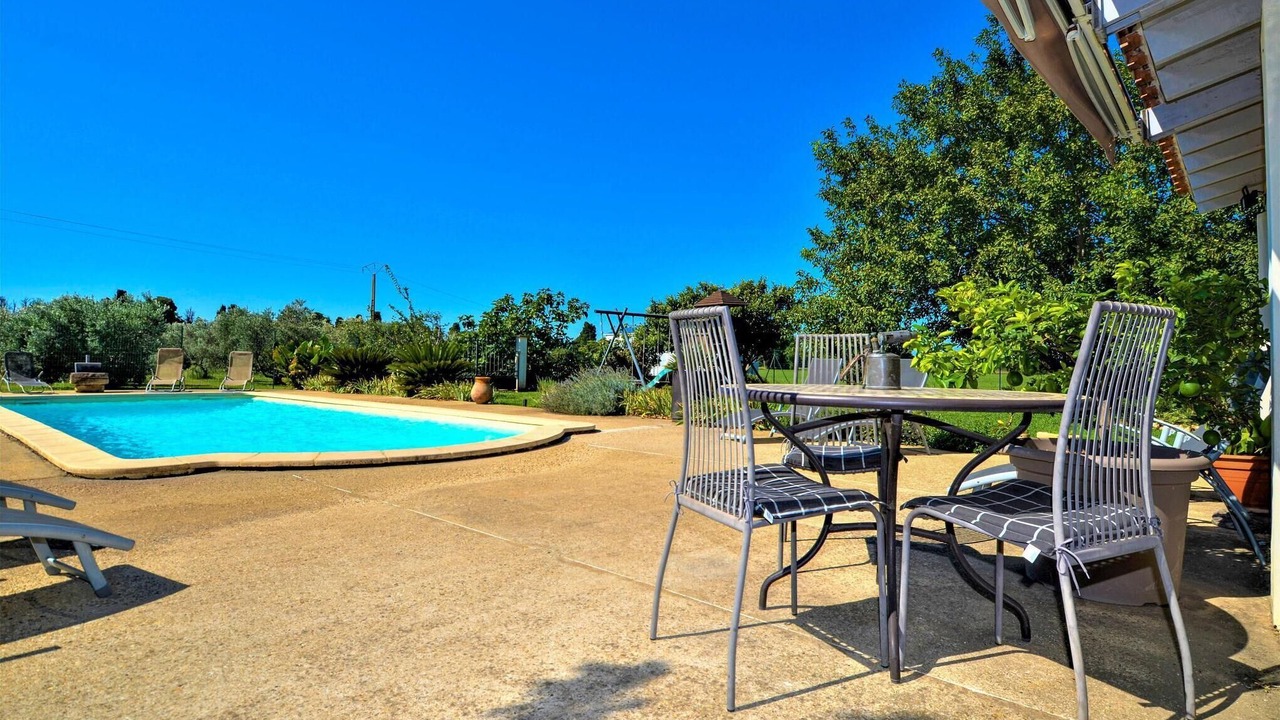 Photo of Outdoor in Arles