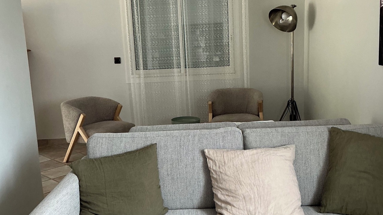 Photo of Livingroom in Saint-Mitre-les-Remparts