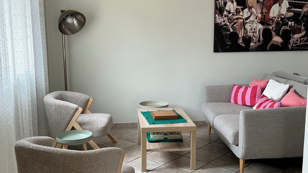 Photo of Livingroom in Saint-Mitre-les-Remparts
