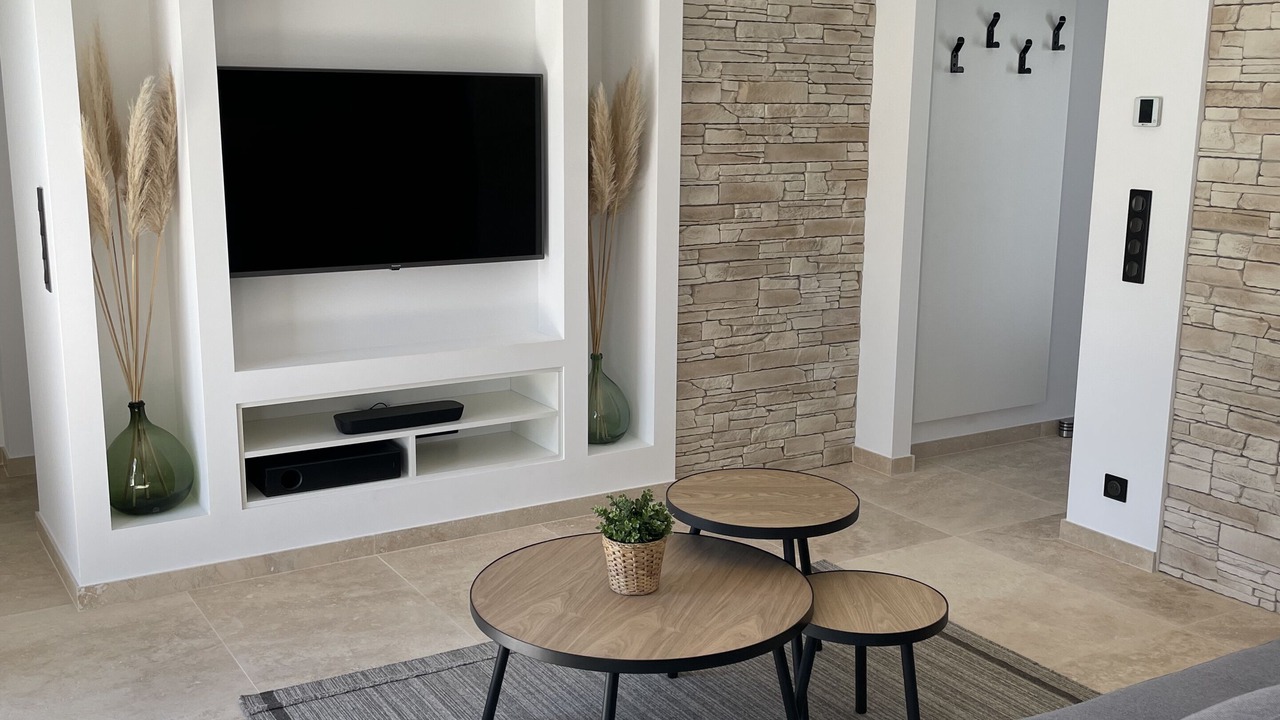 Photo of Livingroom in Montaren-et-Saint-Mediers