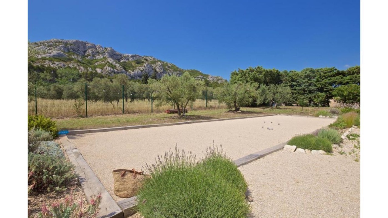 Photo of Outdoor in Mouries