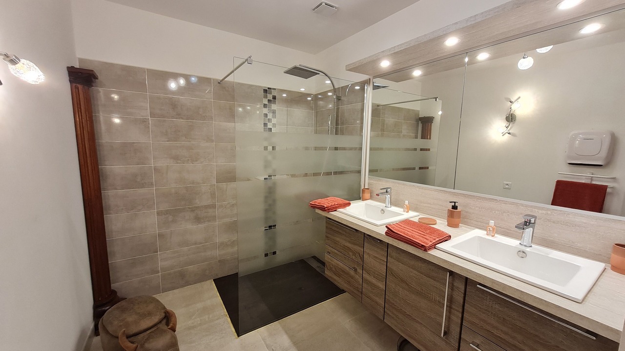Photo of Bathroom in Cavaillon