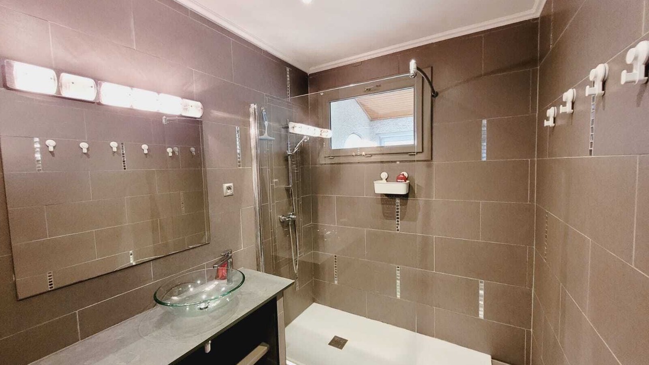 Photo of Bathroom in Villeneuve-les-Beziers