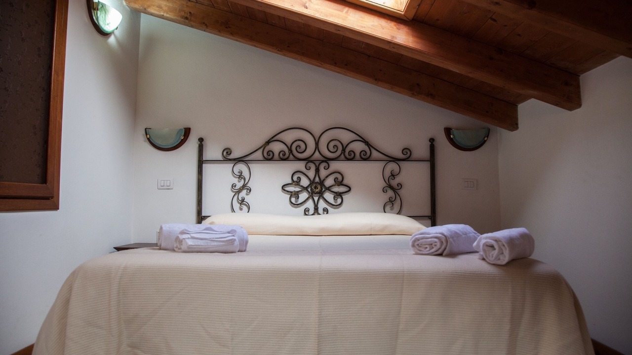 Photo of Bedroom in Villanova Monteleone