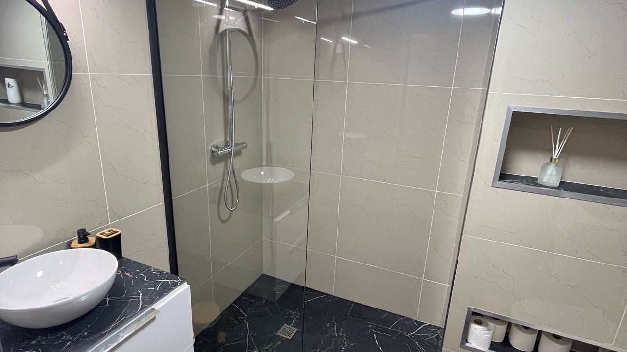 Photo of Bathroom in Aiguerelles
