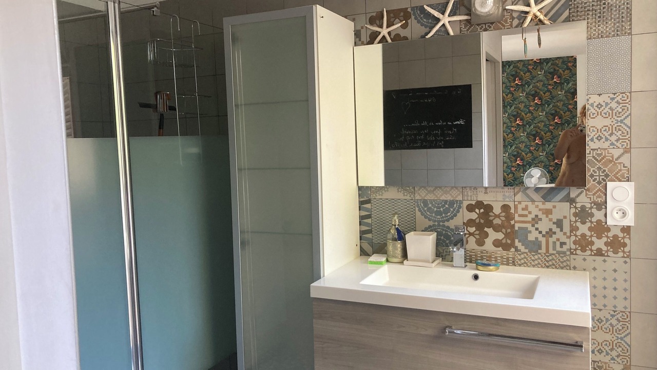 Photo of Bathroom in Gemenos