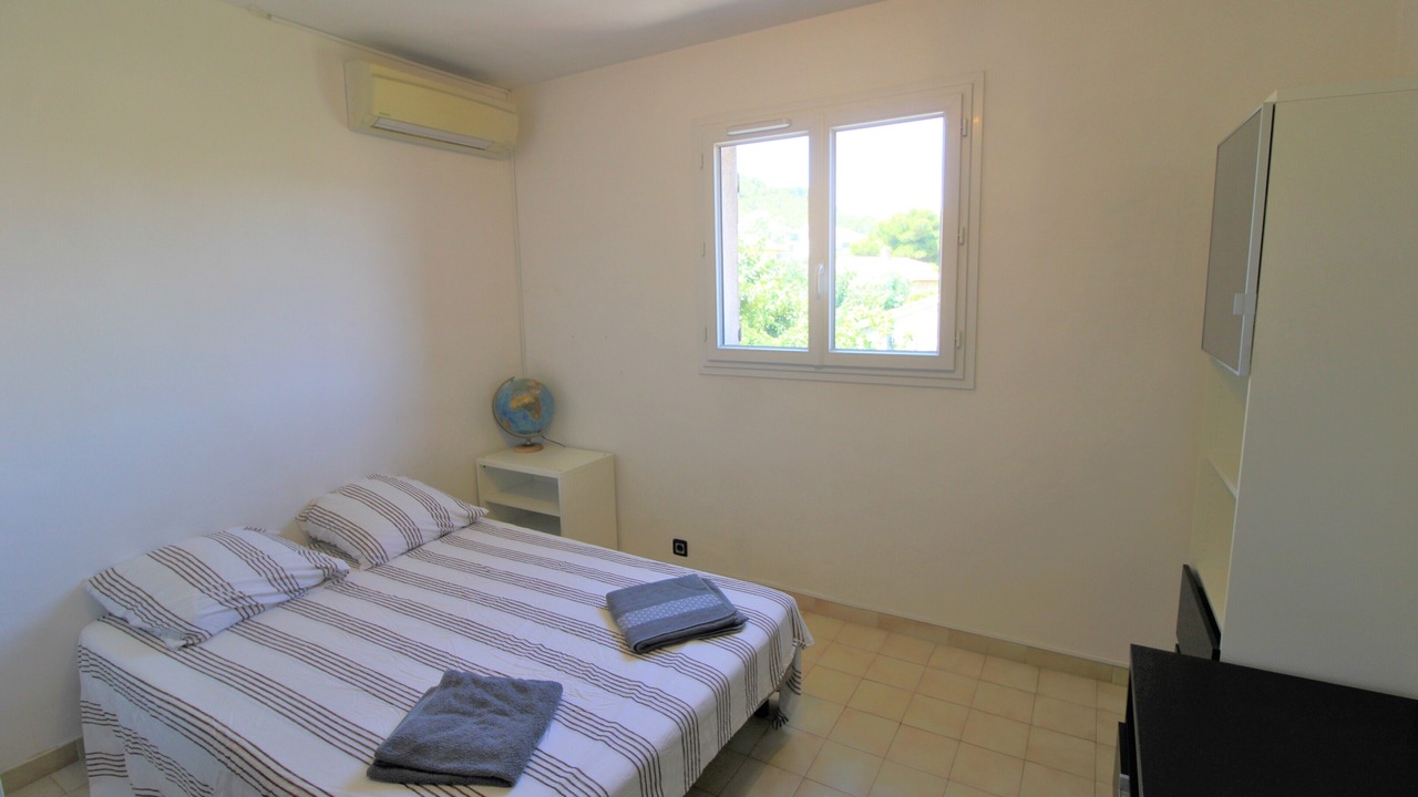 Photo of Bedroom in Hyeres