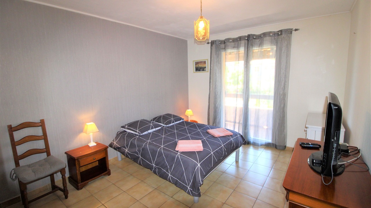 Photo of Bedroom in Hyeres