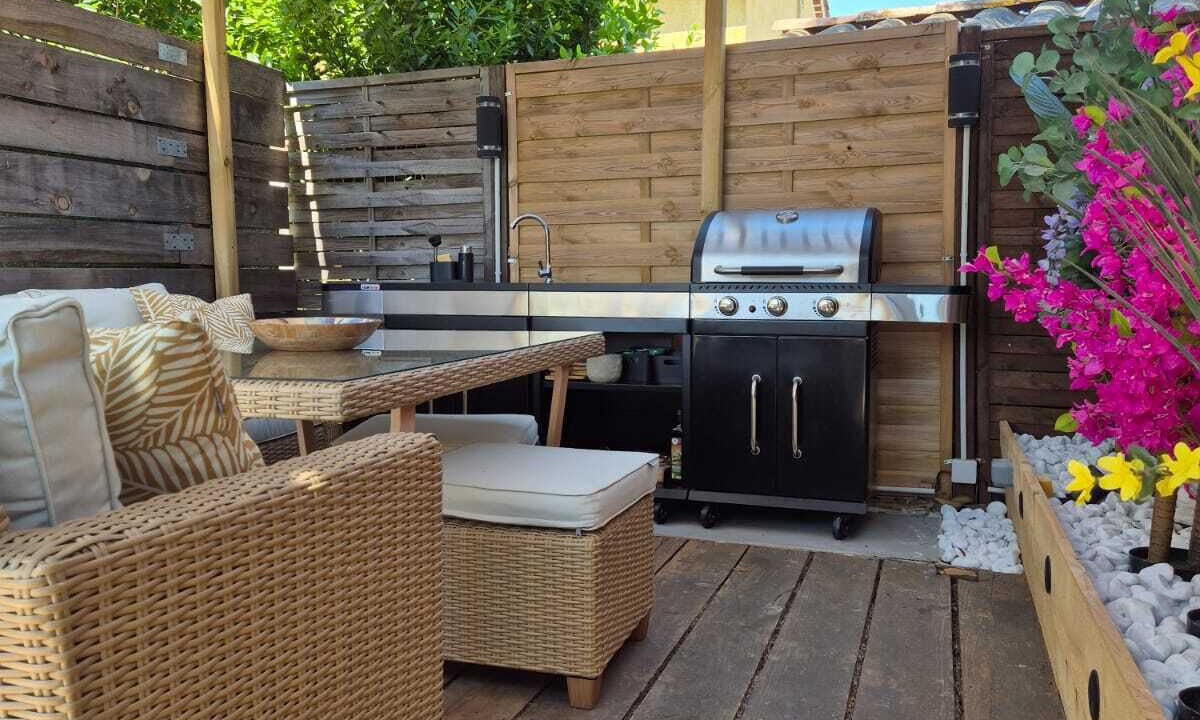 Photo of Patio Balcony in La Crau