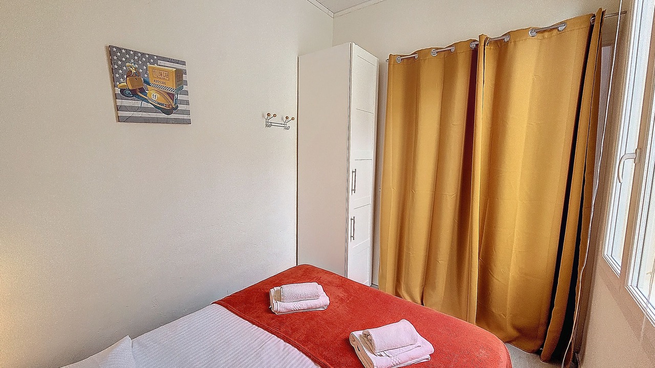 Photo of Bedroom in Carnot