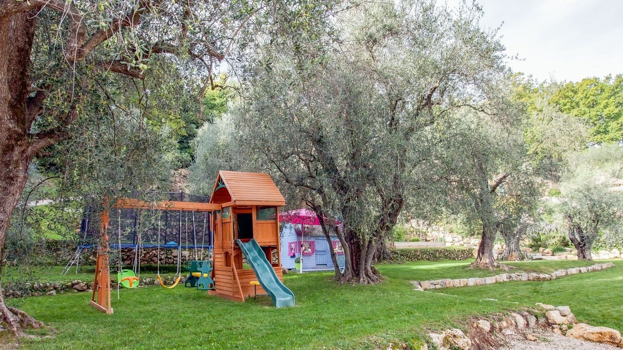 Photo of Others in Chateauneuf-Grasse