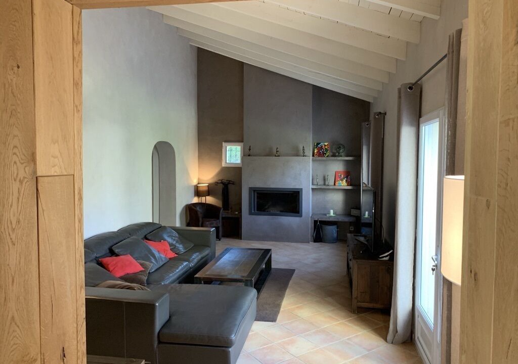 Photo of Livingroom in Simiane-Collongue