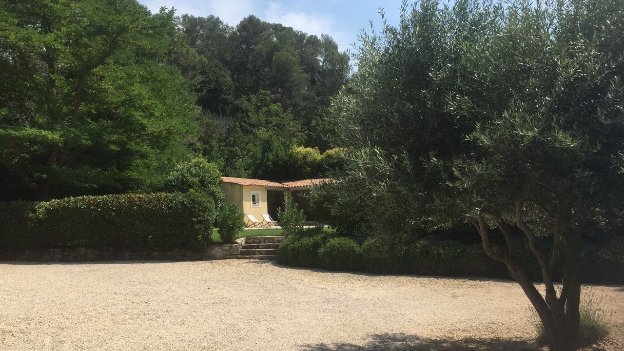 Photo of Outdoor in Simiane-Collongue