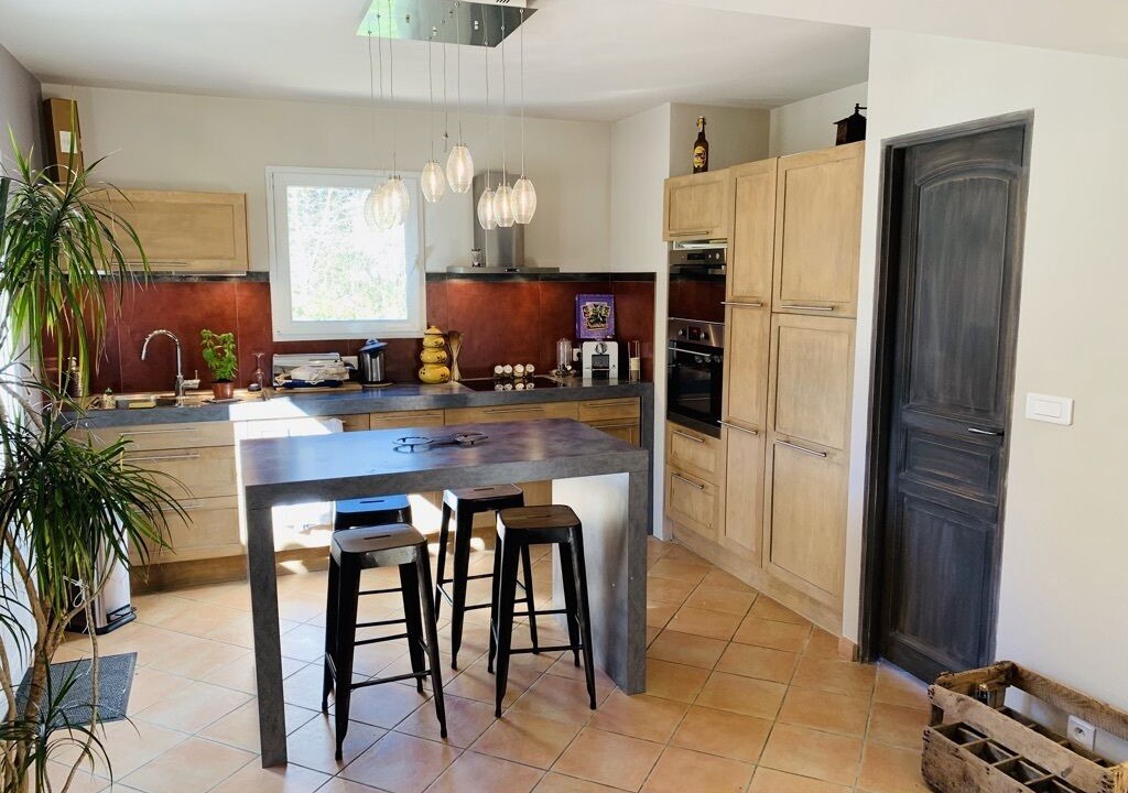 Photo of Kitchen in Simiane-Collongue