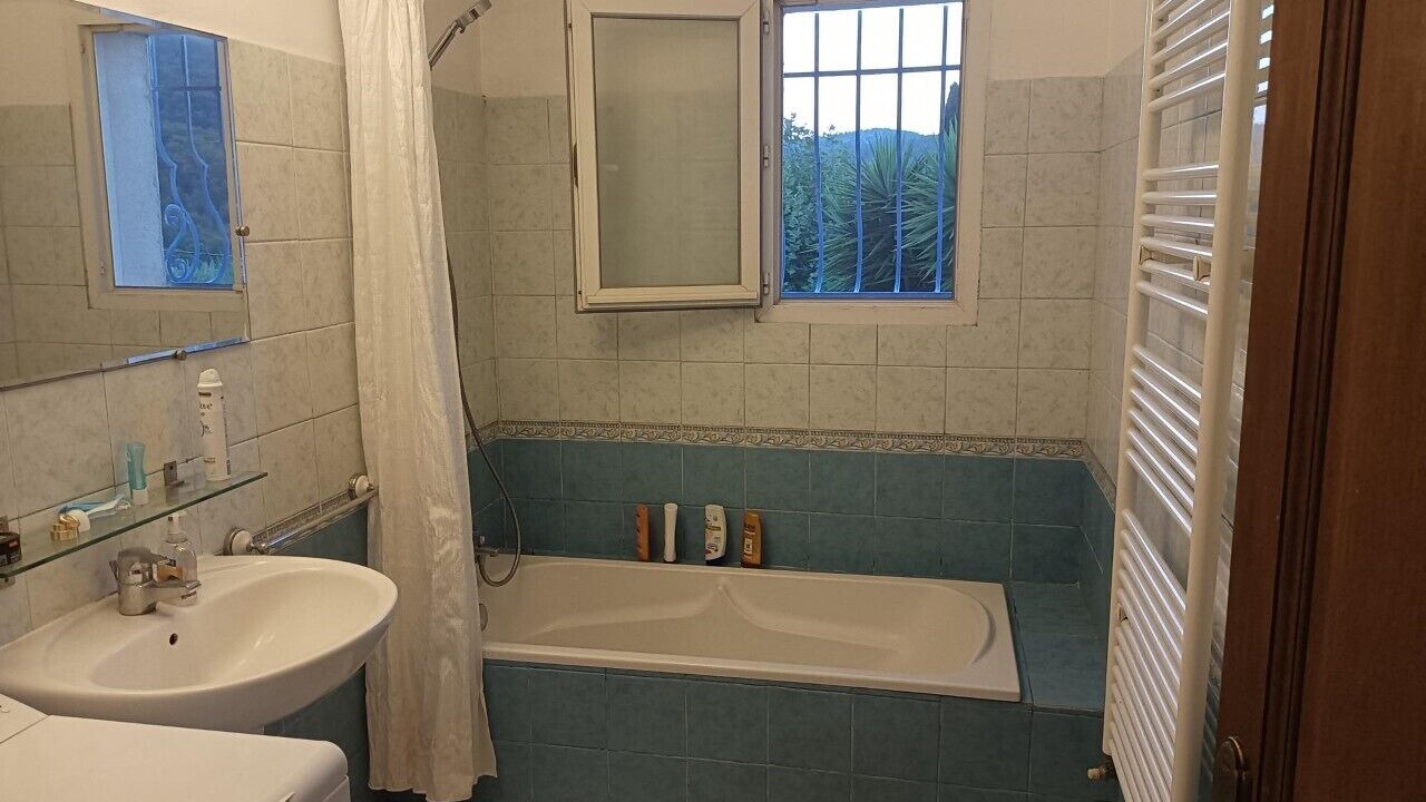 Photo of Bathroom in Ceyreste