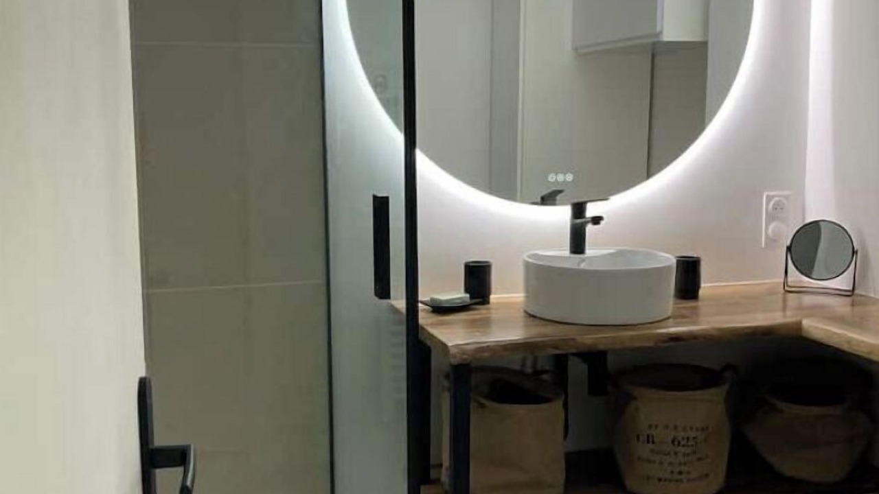 Photo of Bathroom in Bandol