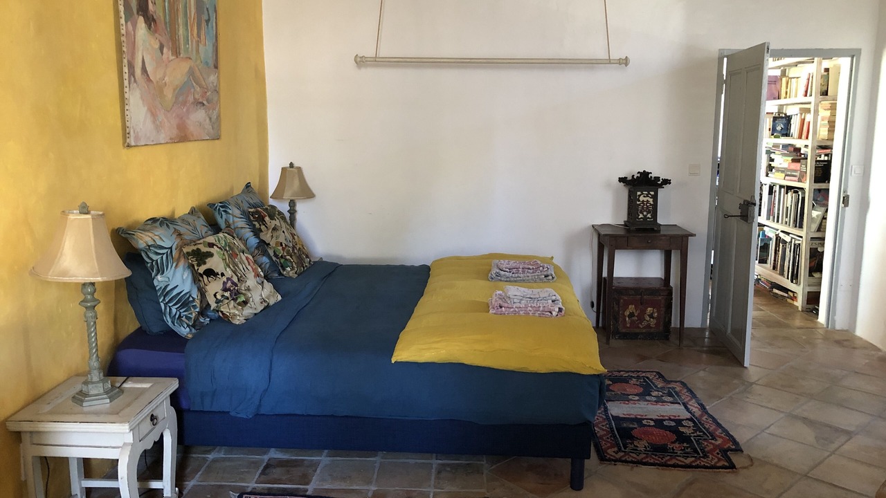 Photo of Bedroom in Montaren-et-Saint-Mediers