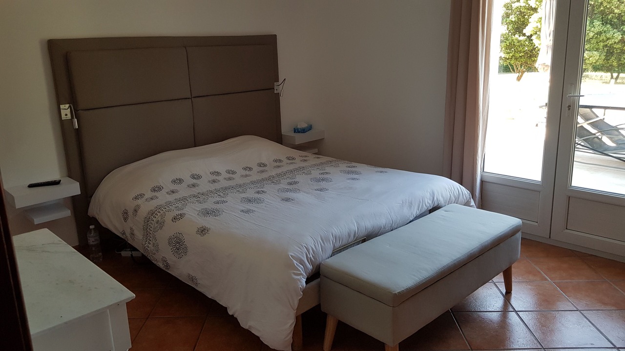 Photo of Bedroom in Cuges-les-Pins