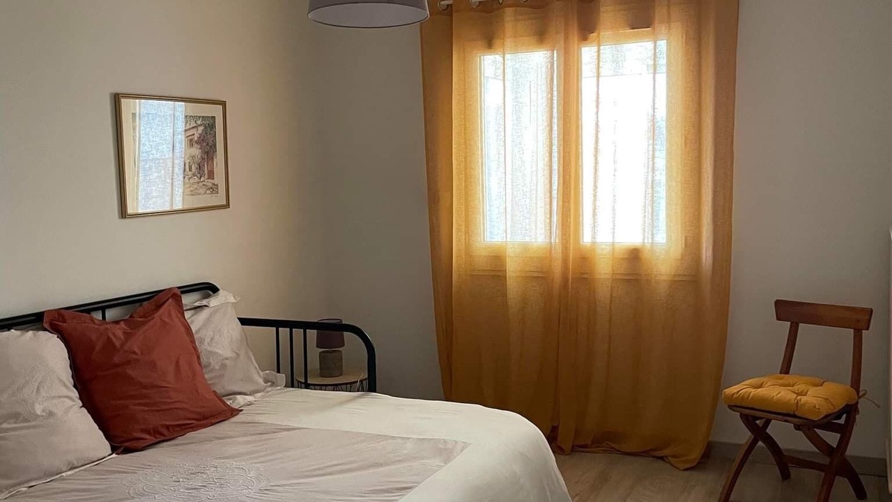 Photo of Bedroom in Raphele-les-Arles