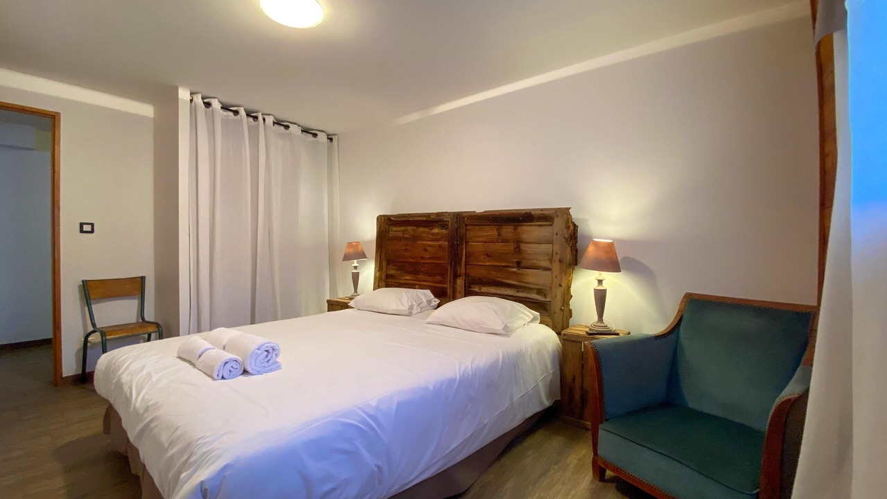 Photo of Bedroom in Faucon-de-Barcelonnette