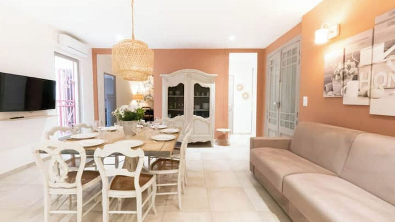 Photo of Livingroom in Beziers City Centre