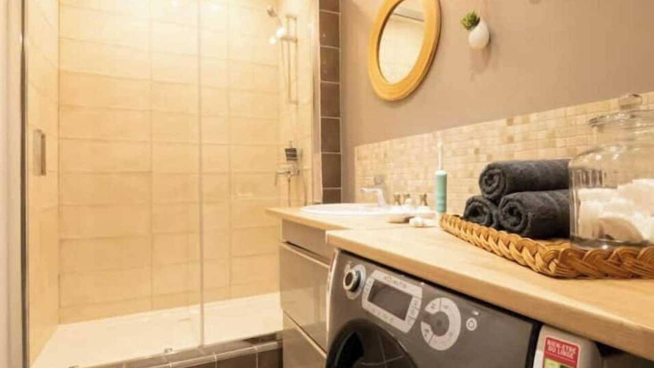 Photo of Bathroom in Beziers City Centre