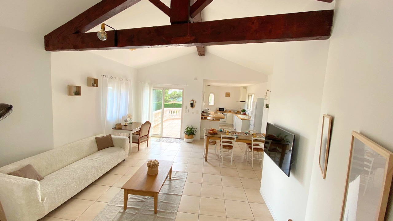 Photo of Livingroom in Thezan-les-Beziers