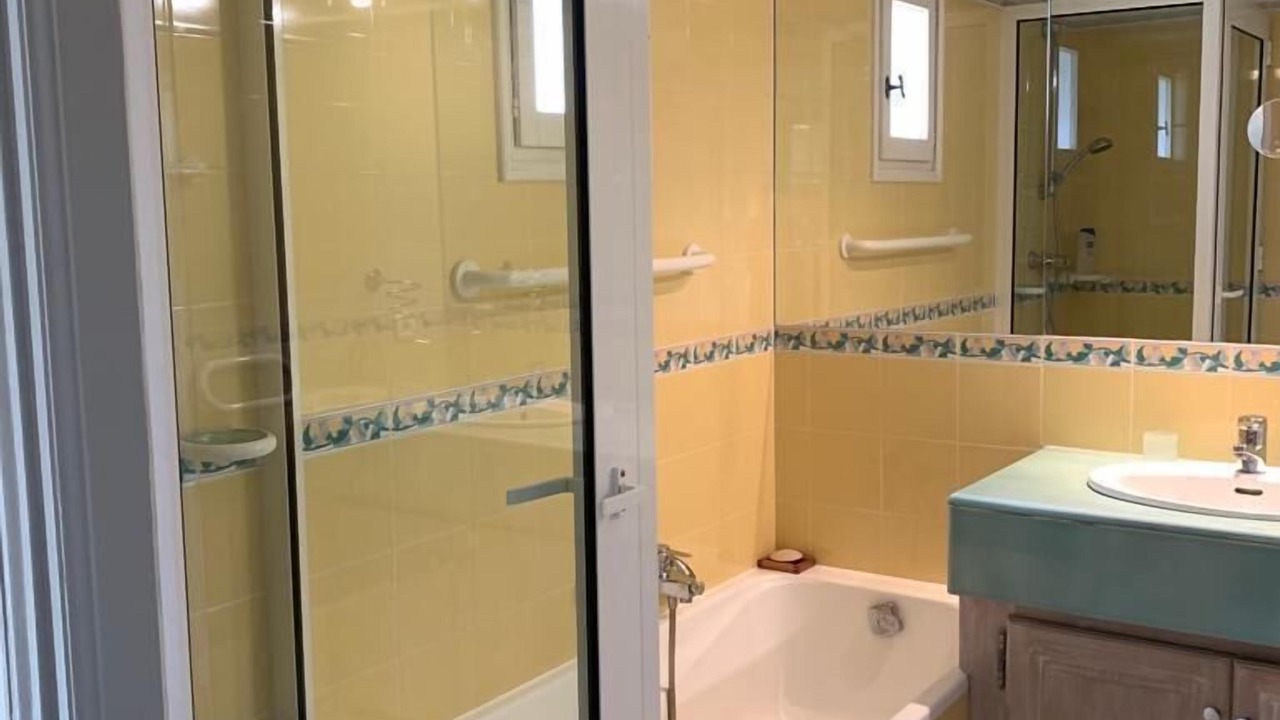 Photo of Bathroom in Pont Royal