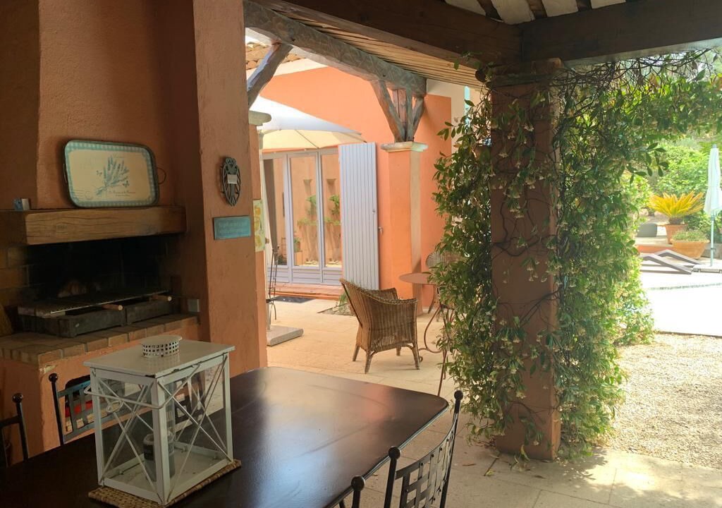 Photo of Outdoor in Pont Royal