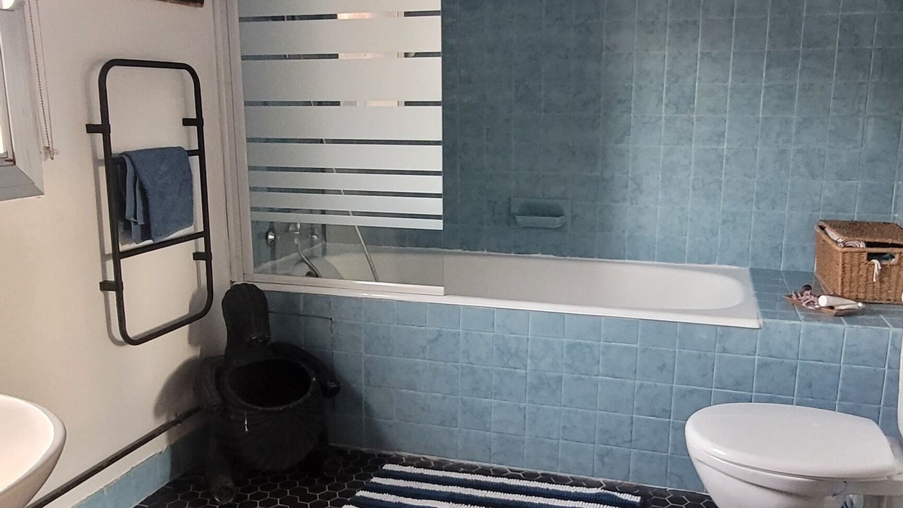 Photo of Bathroom in Avignon City Centre
