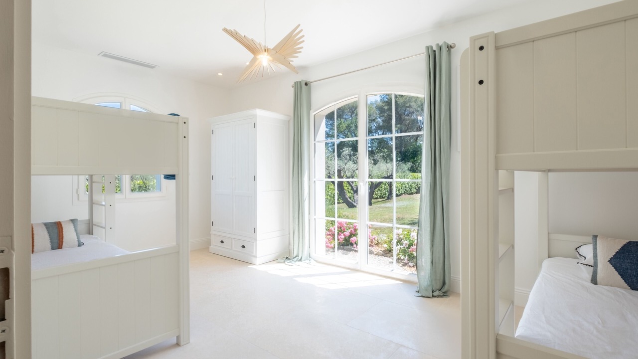 Photo of Bedroom in Roquefort-les-Pins