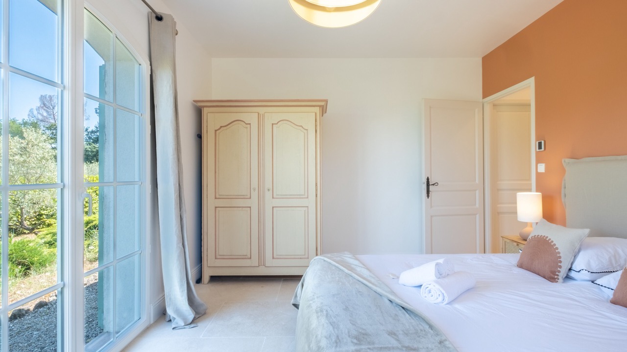 Photo of Bedroom in Roquefort-les-Pins