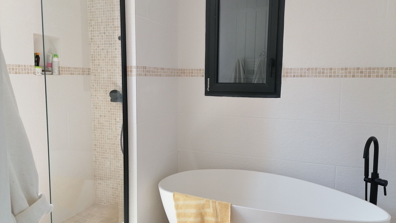Photo of Bathroom in Eguilles
