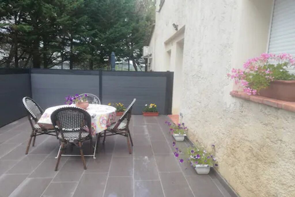 Photo of Outdoor in Est