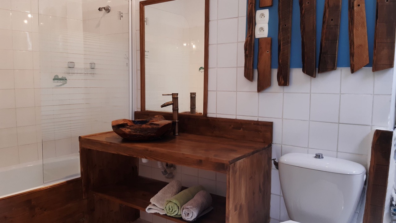 Photo of Bathroom in Montferrat