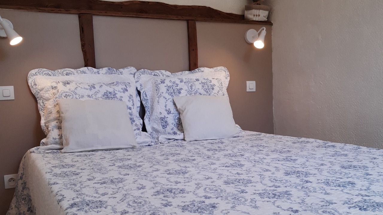 Photo of Bedroom in Montferrat