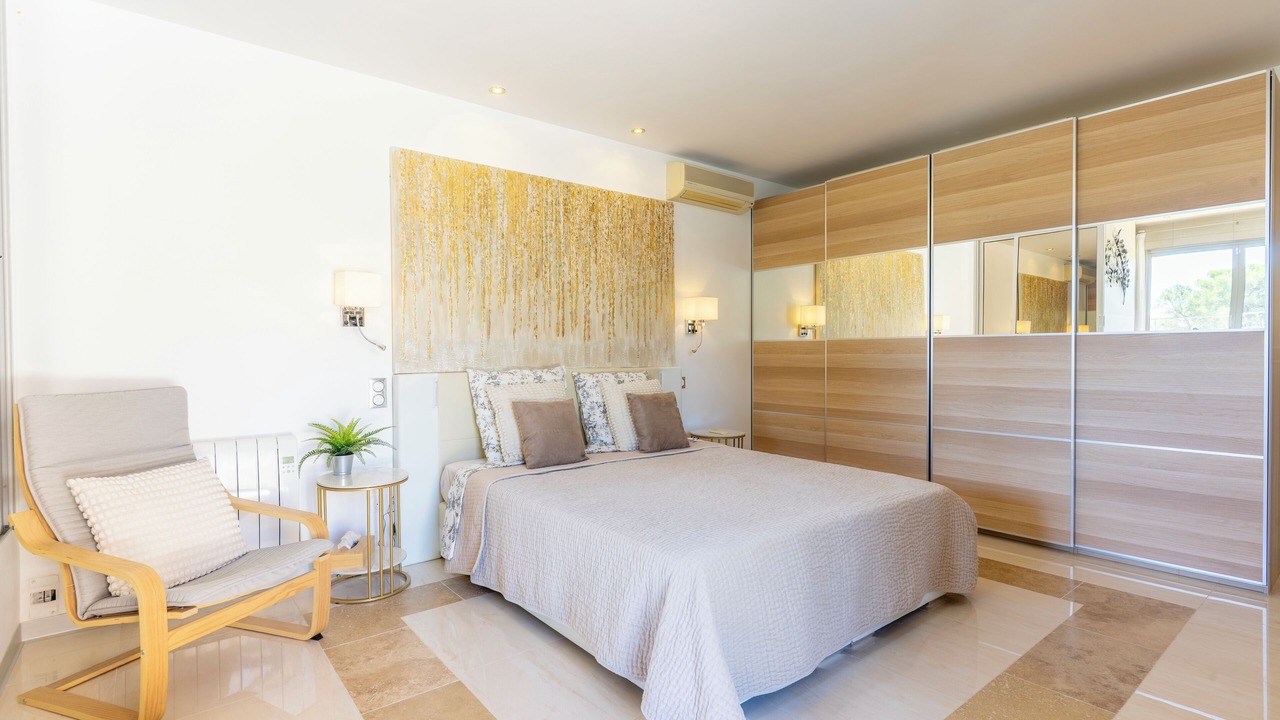 Photo of Bedroom in La Crau