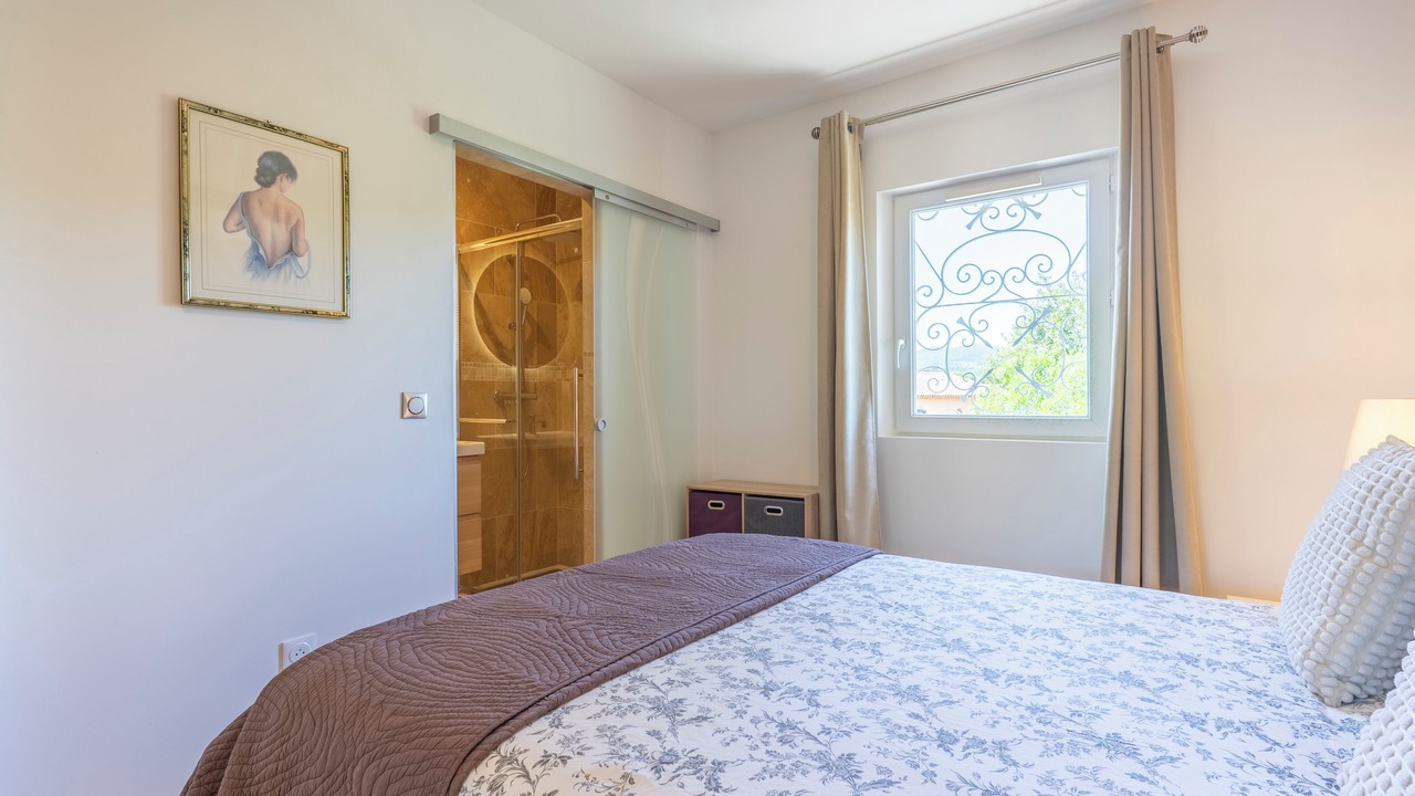 Photo of Bedroom in La Crau