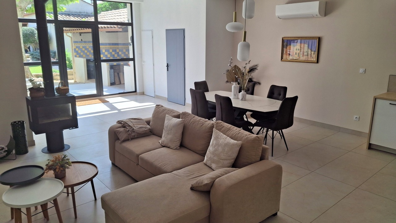 Photo of Livingroom in Saint-Gilles