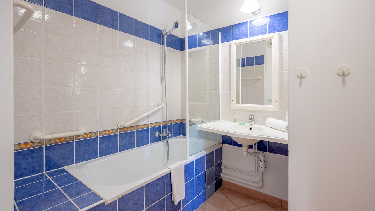 Photo of Bathroom in Giens