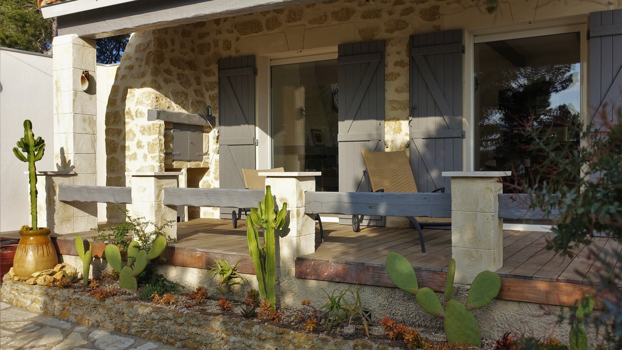 Photo of Patio Balcony in Ensues-la-Redonne