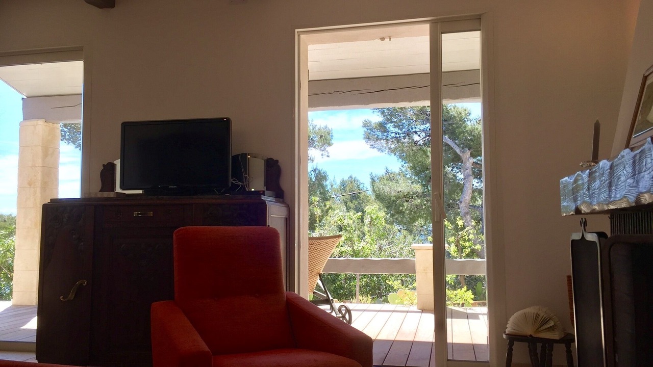 Photo of Livingroom in Ensues-la-Redonne