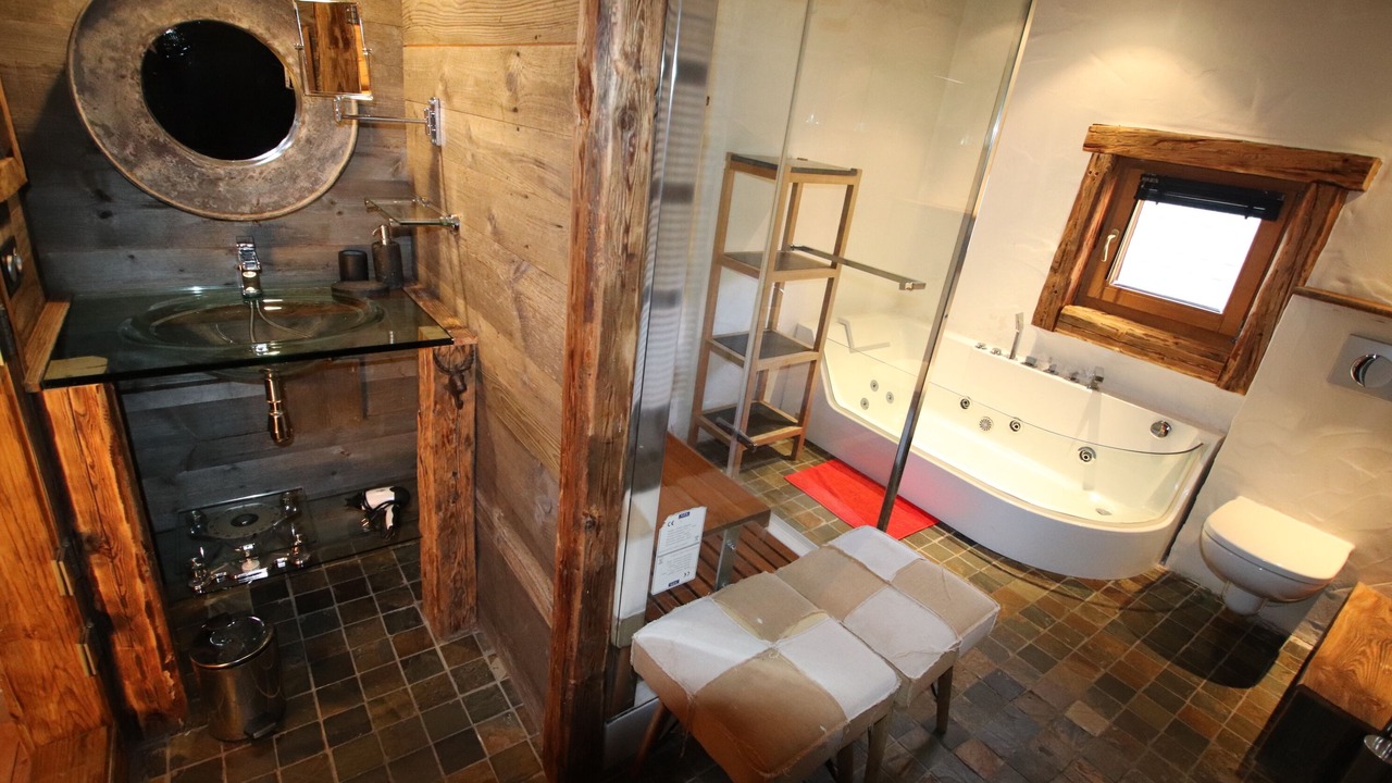 Photo of Bathroom in Montgenevre