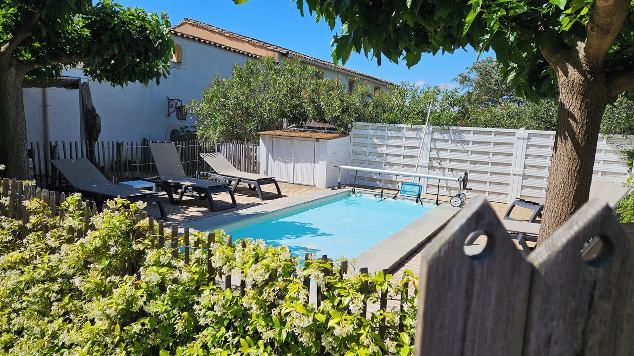 Photo of Outdoor in Bessan