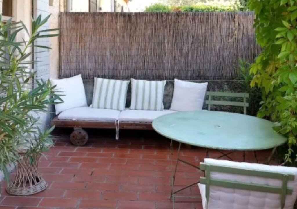 Photo of Patio Balcony in St.-Remy-de-Provence