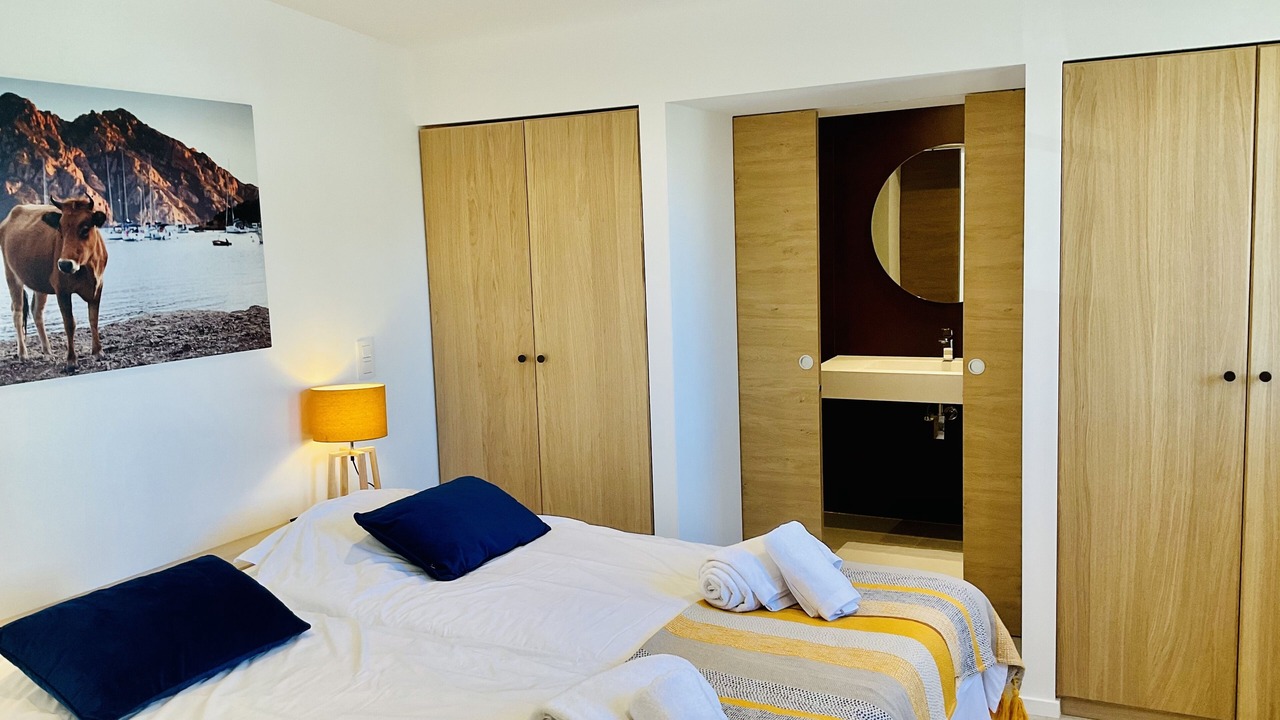 Photo of Bedroom in Guerrevieille