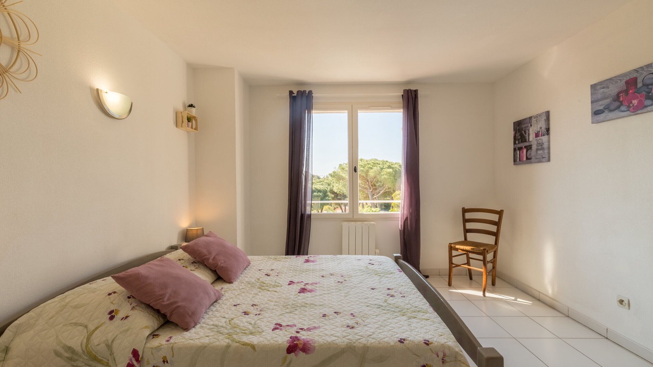 Photo of Bedroom in Giens