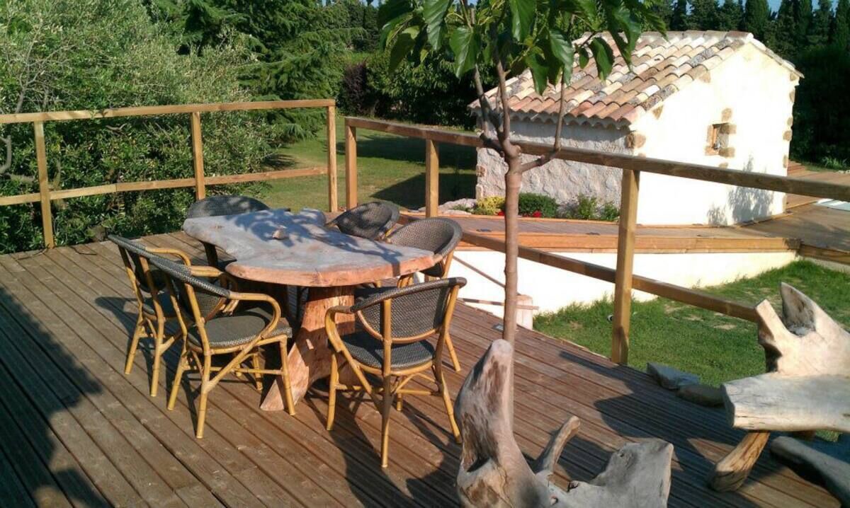 Photo of Outdoor in Lambesc