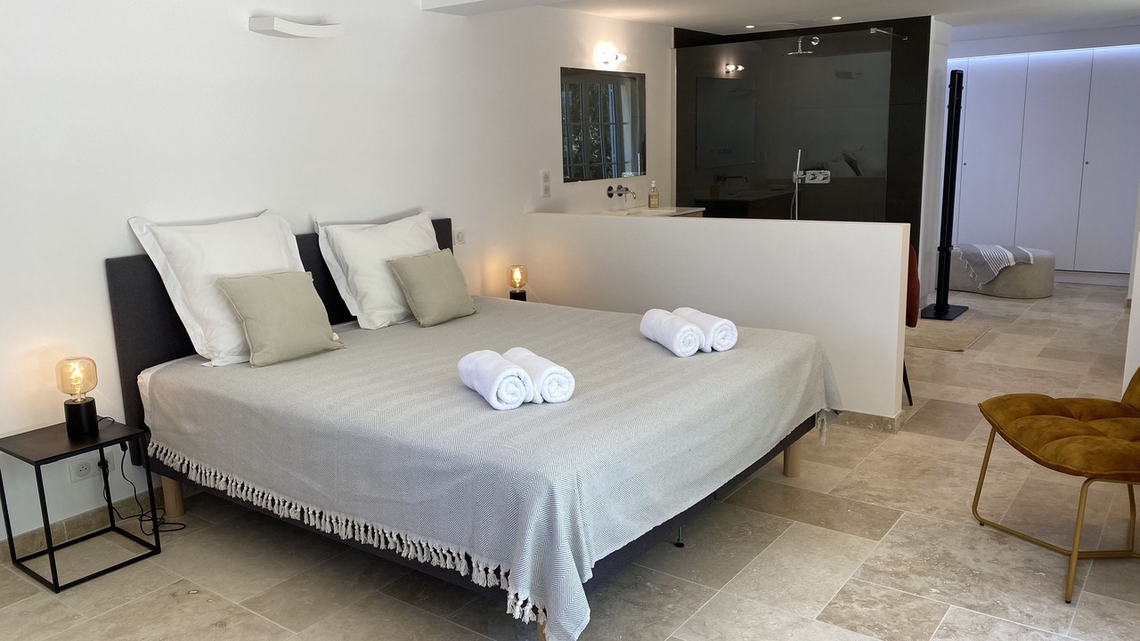 Photo of Bedroom in Bonnieux