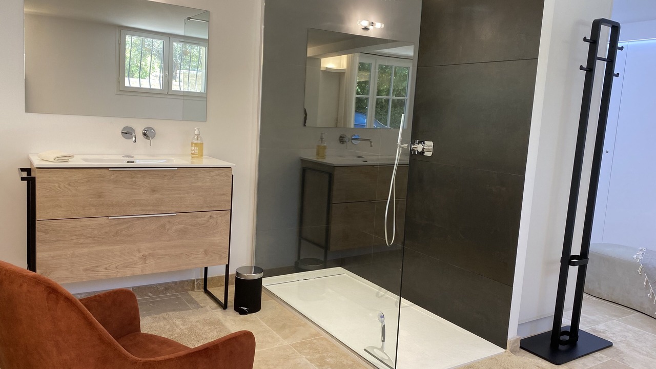 Photo of Bathroom in Bonnieux